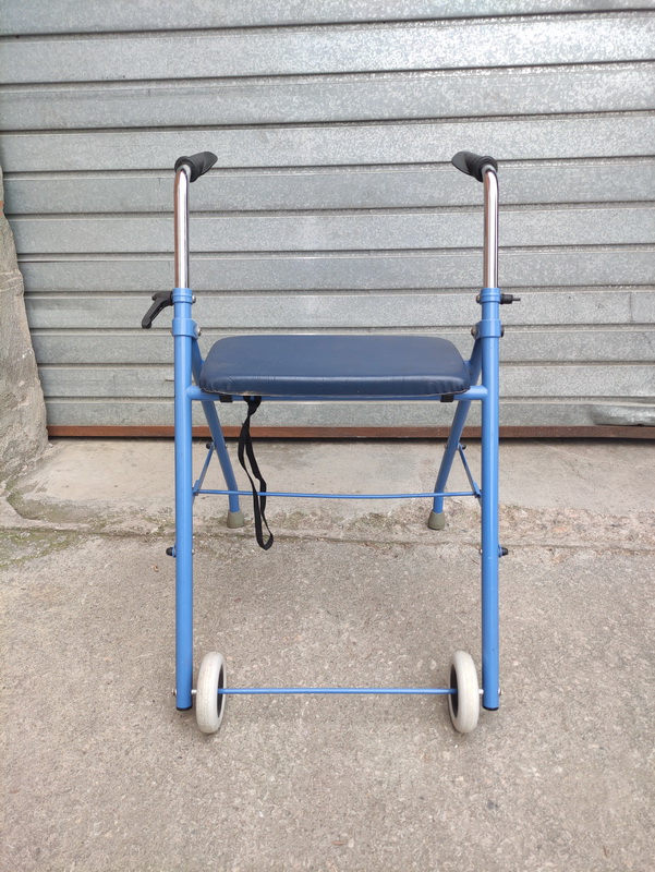 andador silla pleg altreg 2rued ortopedia 80-96x49x62 1u